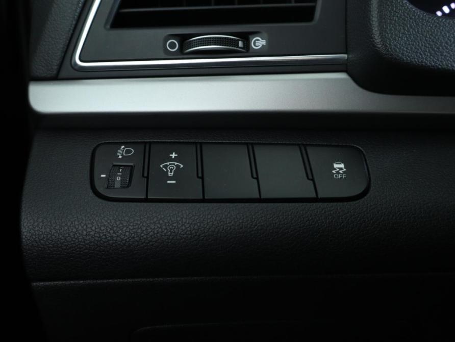 Hyundai Elantra VI (AD) Москва  - изображение 18