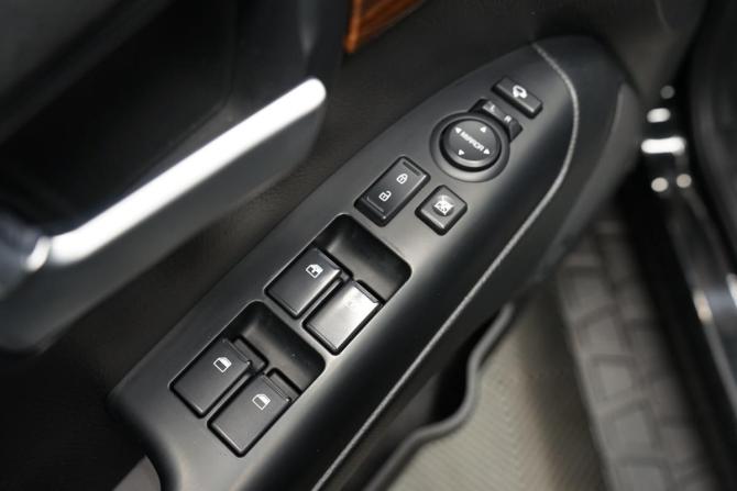 Kia Mohave I Рестайлинг с пробегом 2019 года, цена 3 590 000 рублей, 179711 км, внедорожник, Автокод Объявления