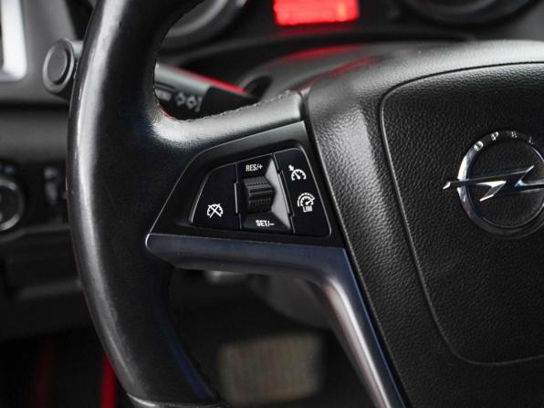 Opel Astra J Рестайлинг с пробегом 2012 года, цена 1 150 000 рублей, 152241 км, хэтчбек, Автокод Объявления