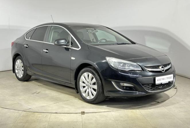 Opel Astra J Рестайлинг с пробегом 2013 года, цена 985 000 рублей, 173352 км, седан, Автокод Объявления