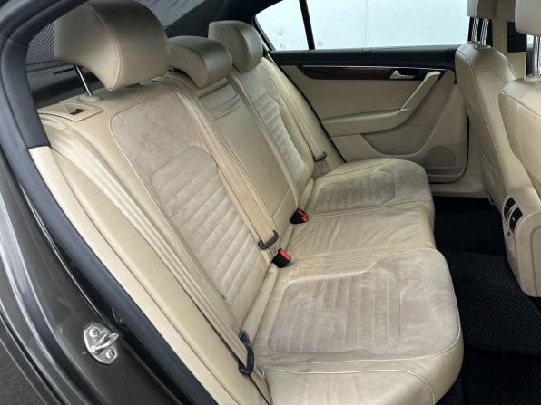 Volkswagen Passat B7 с пробегом 2012 года, цена 970 000 рублей, 167564 км, седан, Автокод Объявления