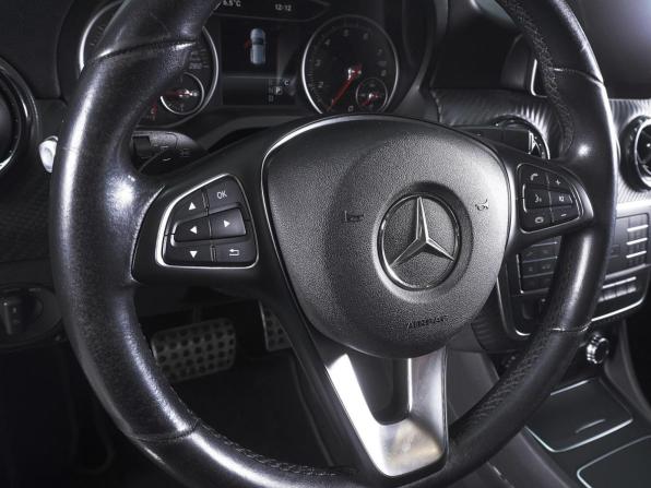 Mercedes-Benz GLA I (X156) Рестайлинг с пробегом 2019 года, цена 1 840 000 рублей, 136862 км, внедорожник, Автокод Объявления