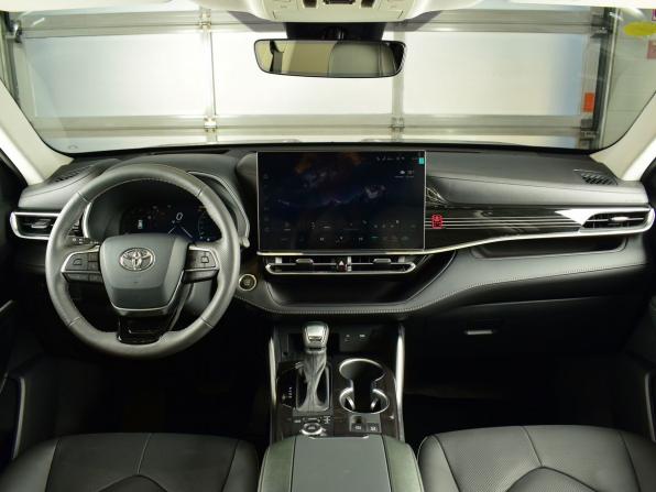 Toyota Highlander IV (XU70) с пробегом 2025 года, цена 4 999 995 рублей, 79 км, внедорожник, Автокод Объявления