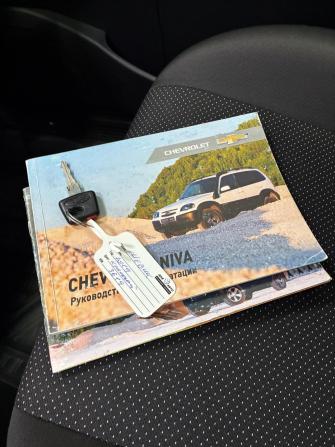 Chevrolet Niva I Рестайлинг с пробегом 2019 года, цена 825 000 рублей, 44000 км, внедорожник, Автокод Объявления