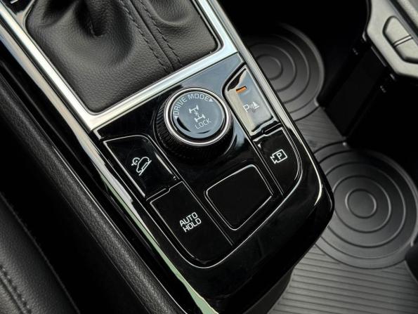 Kia Sportage V с пробегом 2023 года, цена 3 749 000 рублей, 12023 км, внедорожник, Автокод Объявления