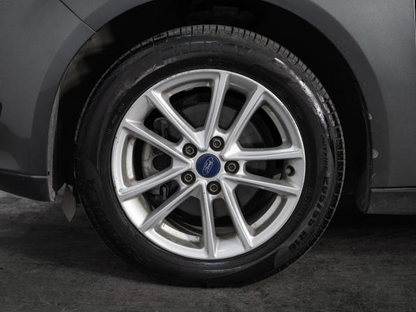 Ford Focus III Рестайлинг с пробегом 2015 года, цена 975 000 рублей, 115376 км, седан, Автокод Объявления