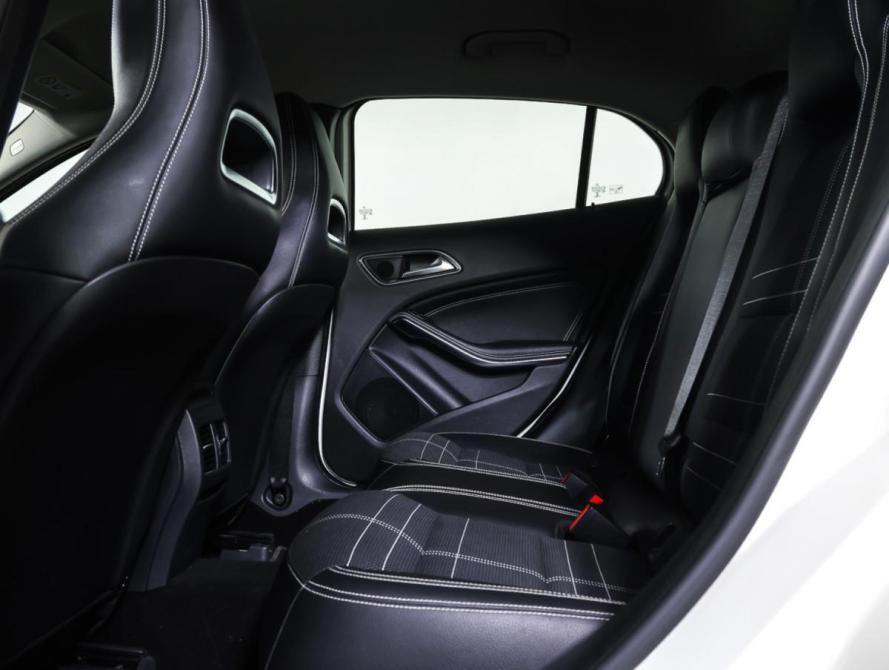 Mercedes-Benz GLA I (X156) Москва  - изображение 13