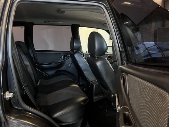 Chevrolet Niva I Рестайлинг с пробегом 2011 года, цена 370 000 рублей, 287364 км, внедорожник, Автокод Объявления