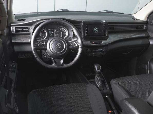 Suzuki Ertiga II Рестайлинг с пробегом 2022 года, цена 1 900 000 рублей, 135989 км, компактвэн, Автокод Объявления