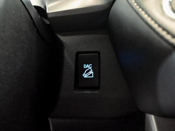 Toyota RAV4 IV (XA40) Рестайлинг с пробегом 2018 года, цена 2 550 000 рублей, 77200 км, внедорожник, Автокод Объявления