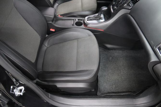 Opel Astra J с пробегом 2011 года, цена 795 850 рублей, 96643 км, хэтчбек, Автокод Объявления