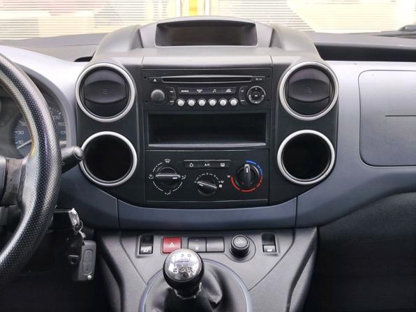 Peugeot Partner II Рестайлинг с пробегом 2012 года, цена 550 000 рублей, 368000 км, компактвэн, Автокод Объявления