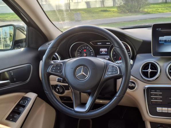 Mercedes-Benz GLA I (X156) Рестайлинг с пробегом 2019 года, цена 2 800 000 рублей, 78753 км, внедорожник, Автокод Объявления