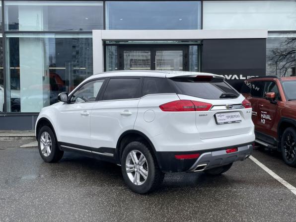 Geely Atlas I с пробегом 2021 года, цена 1 579 000 рублей, 45697 км, внедорожник, Автокод Объявления