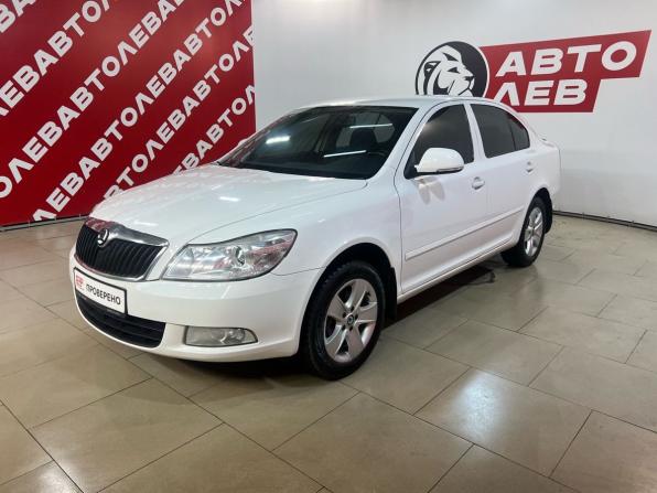 Skoda Octavia II (A5) Рестайлинг с пробегом 2011 года, цена 800 000 рублей, 176500 км, лифтбек, Автокод Объявления