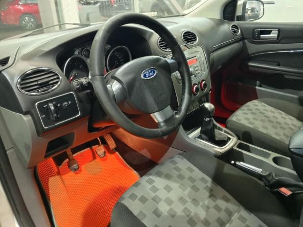 Ford Focus II Рестайлинг с пробегом 2009 года, цена 351 000 рублей, 180564 км, седан, Автокод Объявления