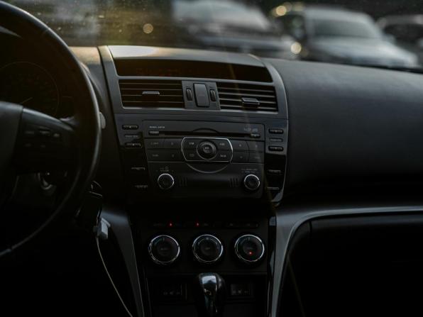 Mazda 6 II (GH) Рестайлинг с пробегом 2012 года, цена 923 000 рублей, 241605 км, седан, Автокод Объявления
