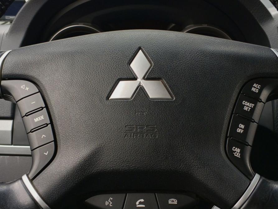 Mitsubishi Pajero IV Рестайлинг 1 Москва  - изображение 13