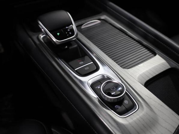 Chery Arrizo 8 с пробегом 2023 года, цена 1 999 000 рублей, 36115 км, седан, Автокод Объявления