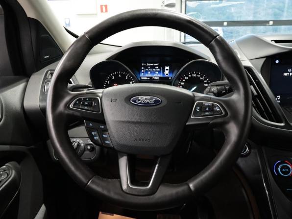 Ford Kuga II Рестайлинг с пробегом 2017 года, цена 1 650 000 рублей, 165864 км, внедорожник, Автокод Объявления