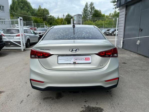 Hyundai Solaris II с пробегом 2018 года, цена 1 195 900 рублей, 150075 км, седан, Автокод Объявления