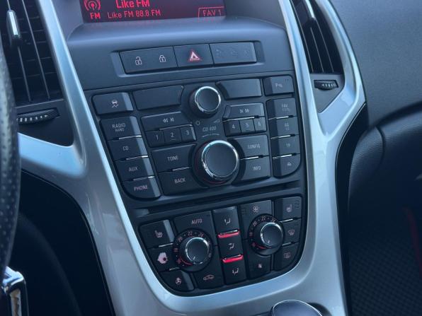 Opel Astra J Рестайлинг с пробегом 2013 года, цена 849 000 рублей, 110964 км, хэтчбек, Автокод Объявления