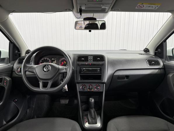 Volkswagen Polo V Рестайлинг с пробегом 2017 года, цена 1 230 000 рублей, 85740 км, седан, Автокод Объявления
