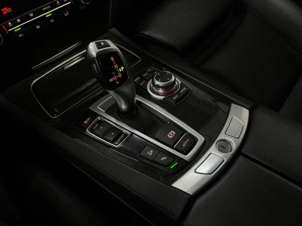 BMW 7 серии V (F01/F02/F04) Рестайлинг с пробегом 2013 года, цена 2 100 000 рублей, 306354 км, седан, Автокод Объявления