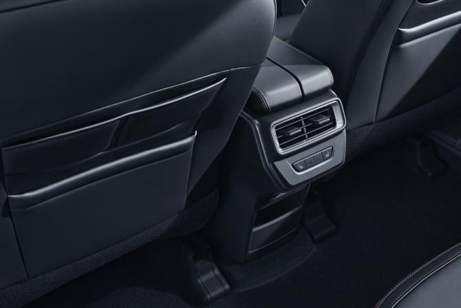 Новый Geely Okavango I Рестайлинг 2026 года, цена 3 900 990 рублей, внедорожник, Автокод Объявления