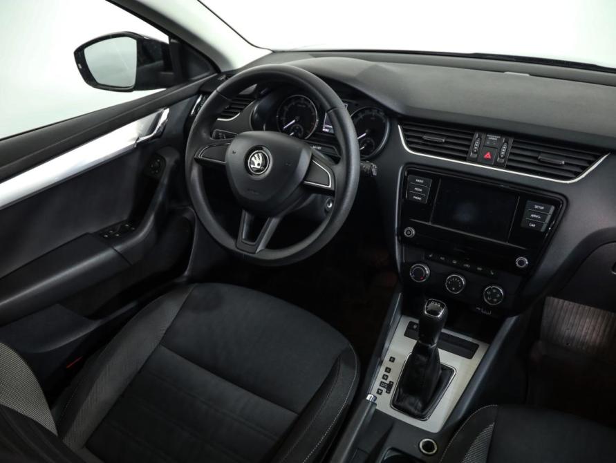 Skoda Octavia III (A7) Рестайлинг Санкт-Петербург  - изображение 8
