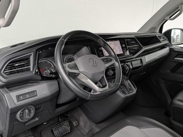 Volkswagen Multivan T6 Рестайлинг с пробегом 2020 года, цена 6 420 000 рублей, 84953 км, минивэн, Автокод Объявления