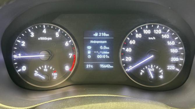 Hyundai Solaris II с пробегом 2017 года, цена 1 145 000 рублей, 75359 км, седан, Автокод Объявления