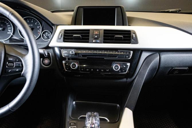 BMW 3 серии VI (F3x) Рестайлинг с пробегом 2016 года, цена 1 525 000 рублей, 150667 км, седан, Автокод Объявления