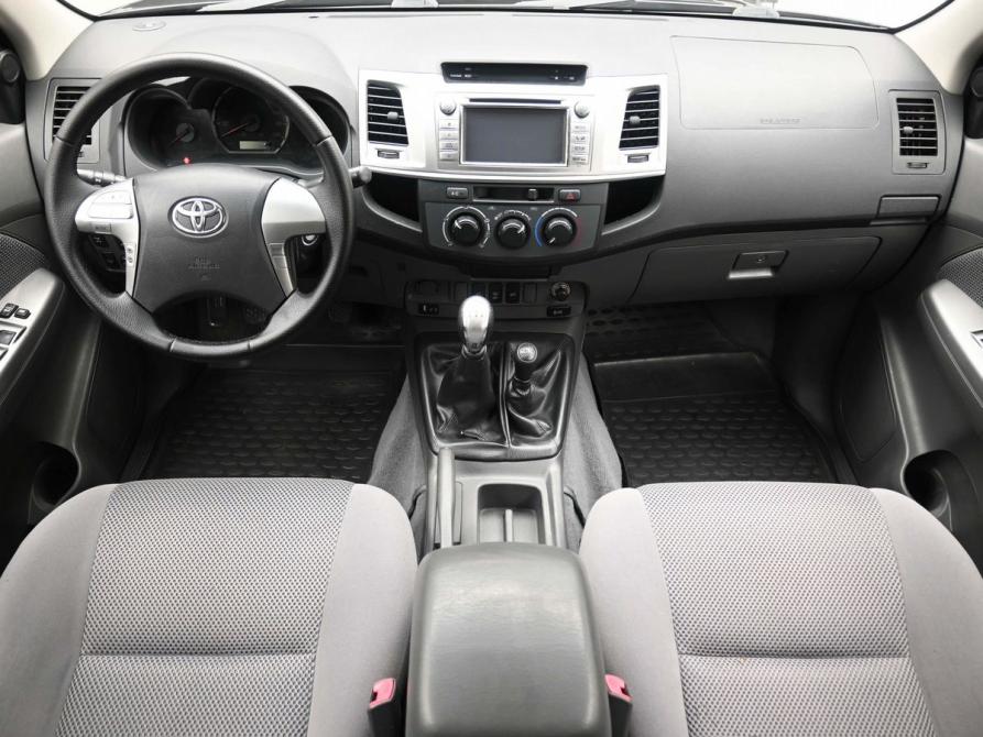 Toyota Hilux VII Рестайлинг Ростов-на-Дону  - изображение 8