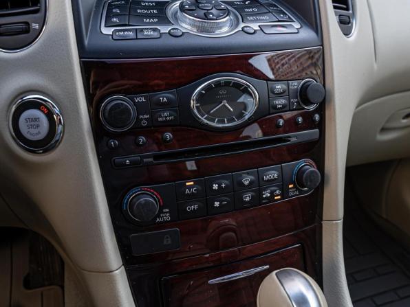 Infiniti QX50 I с пробегом 2014 года, цена 1 795 000 рублей, 105600 км, внедорожник, Автокод Объявления