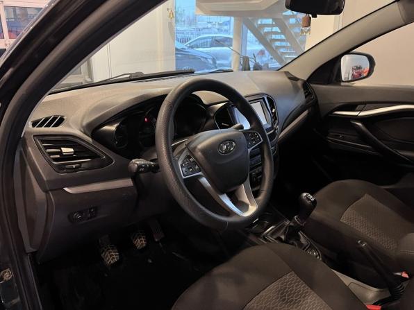Lada (ВАЗ) Vesta I с пробегом 2018 года, цена 915 000 рублей, 50451 км, седан, Автокод Объявления