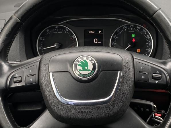 Skoda Octavia II (A5) Рестайлинг с пробегом 2010 года, цена 659 000 рублей, 289217 км, лифтбек, Автокод Объявления
