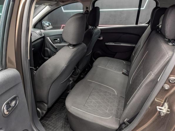 Renault Sandero II Рестайлинг с пробегом 2019 года, цена 1 250 000 рублей, 67669 км, хэтчбек, Автокод Объявления