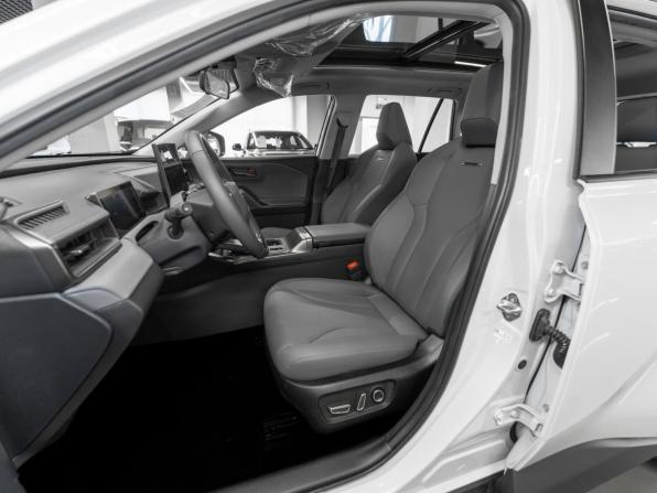 Toyota RAV4 VI (XA60) с пробегом 2025 года, цена 4 250 000 рублей, 30 км, внедорожник, Автокод Объявления