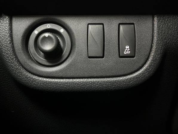 Renault Sandero II Рестайлинг с пробегом 2021 года, цена 1 350 000 рублей, 59000 км, хэтчбек, Автокод Объявления