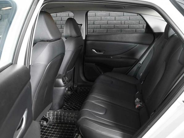 Hyundai Elantra VII (CN7) Рестайлинг с пробегом 2025 года, цена 3 245 000 рублей, 112 км, седан, Автокод Объявления