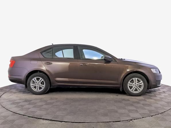 Skoda Octavia III (A7) с пробегом 2017 года, цена 1 300 000 рублей, 218916 км, лифтбек, Автокод Объявления