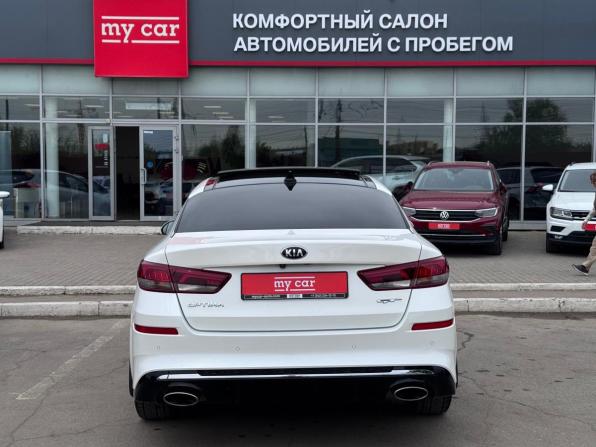 Kia Optima IV Рестайлинг с пробегом 2018 года, цена 2 060 000 рублей, 142171 км, седан, Автокод Объявления
