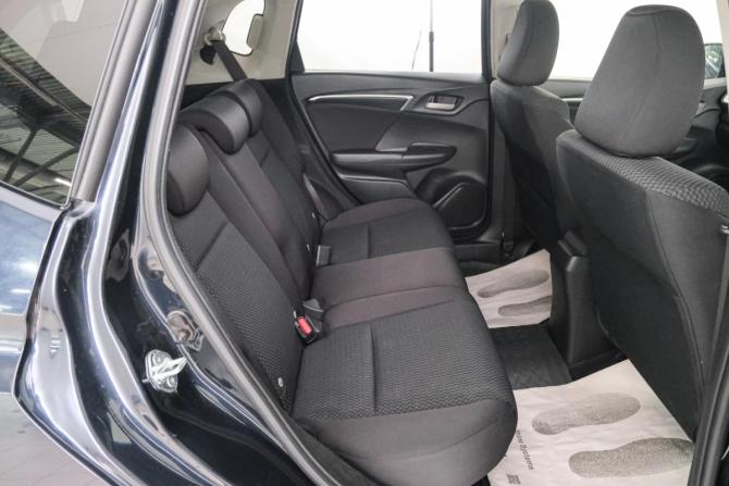 Honda Fit III Рестайлинг с пробегом 2017 года, цена 1 199 000 рублей, 75000 км, хэтчбек, Автокод Объявления