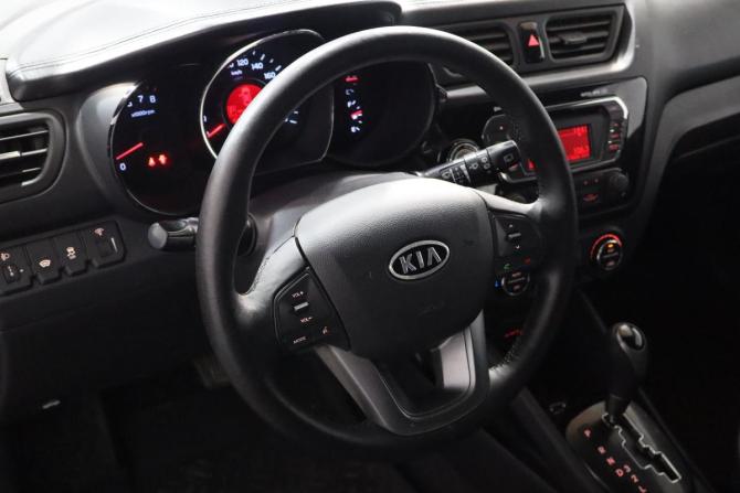 Kia Rio III с пробегом 2012 года, цена 699 000 рублей, 225000 км, хэтчбек, Автокод Объявления