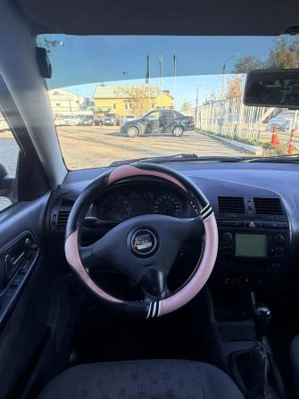 SEAT Ibiza II Рестайлинг с пробегом 1999 года, цена 110 000 рублей, 300000 км, хэтчбек, Автокод Объявления