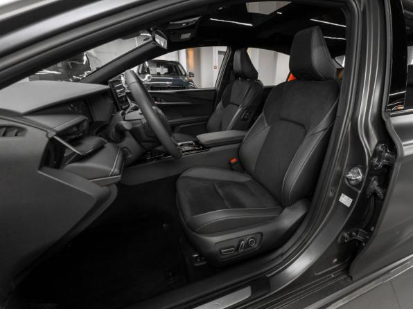Toyota Camry IX (XV80) China Market с пробегом 2026 года, цена 4 500 000 рублей, 25 км, седан, Автокод Объявления