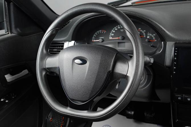 Lada (ВАЗ) Priora I с пробегом 2011 года, цена 649 000 рублей, 205000 км, седан, Автокод Объявления
