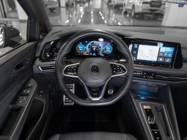 Volkswagen Golf VIII с пробегом 2020 года, цена 2 980 000 рублей, 61063 км, хэтчбек, Автокод Объявления