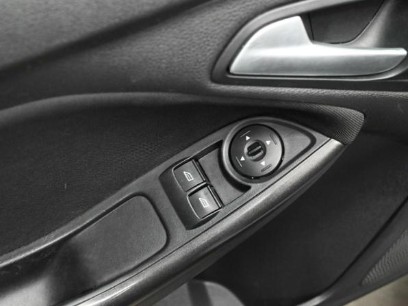 Ford Focus III Рестайлинг с пробегом 2017 года, цена 1 100 000 рублей, 119454 км, хэтчбек, Автокод Объявления